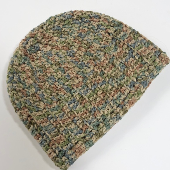 Ladies winter beanie hat handmade crochet - Picture 4 of 7